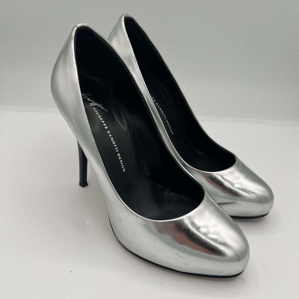 Giuseppe Zanotti Silver Metallic Leather Pumps – Size 37.5 (US 7.5)